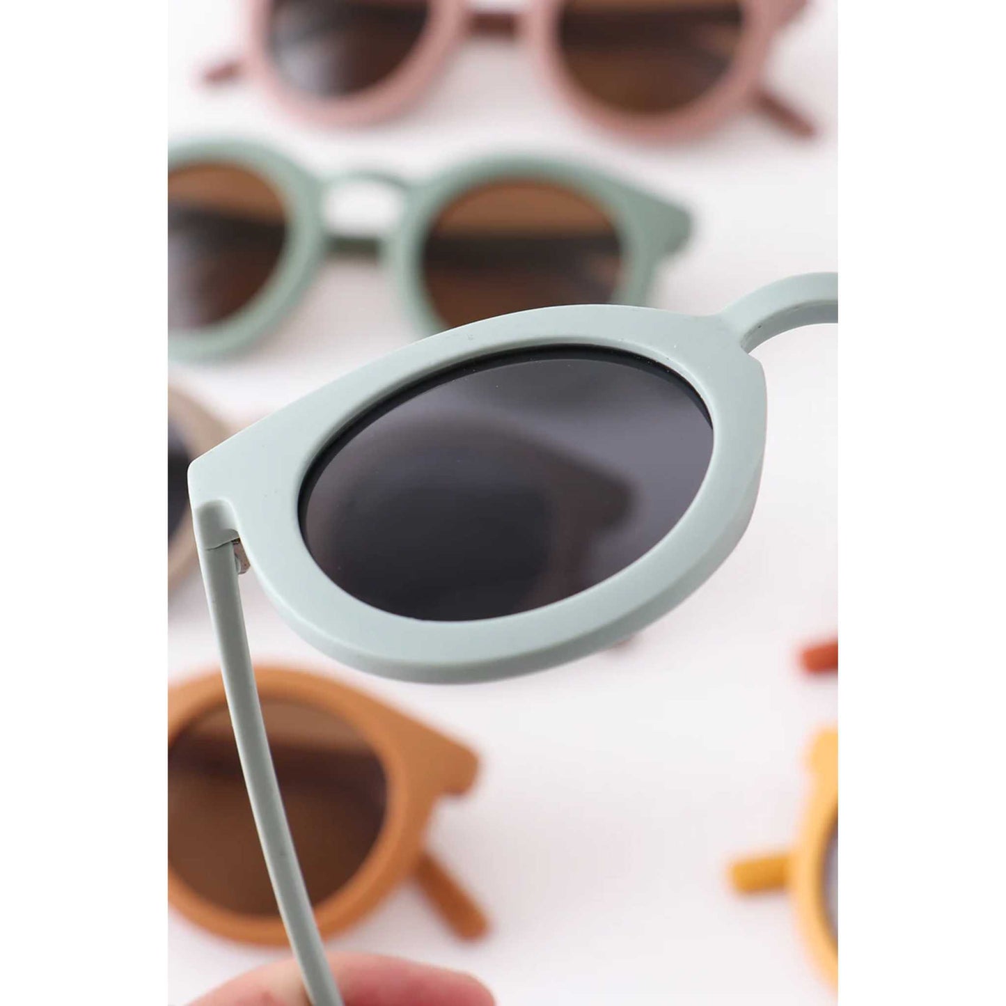 Adult Retro Round Sunglasses - Light Blue